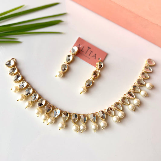 Single Layer Kundan Set (Pearl)